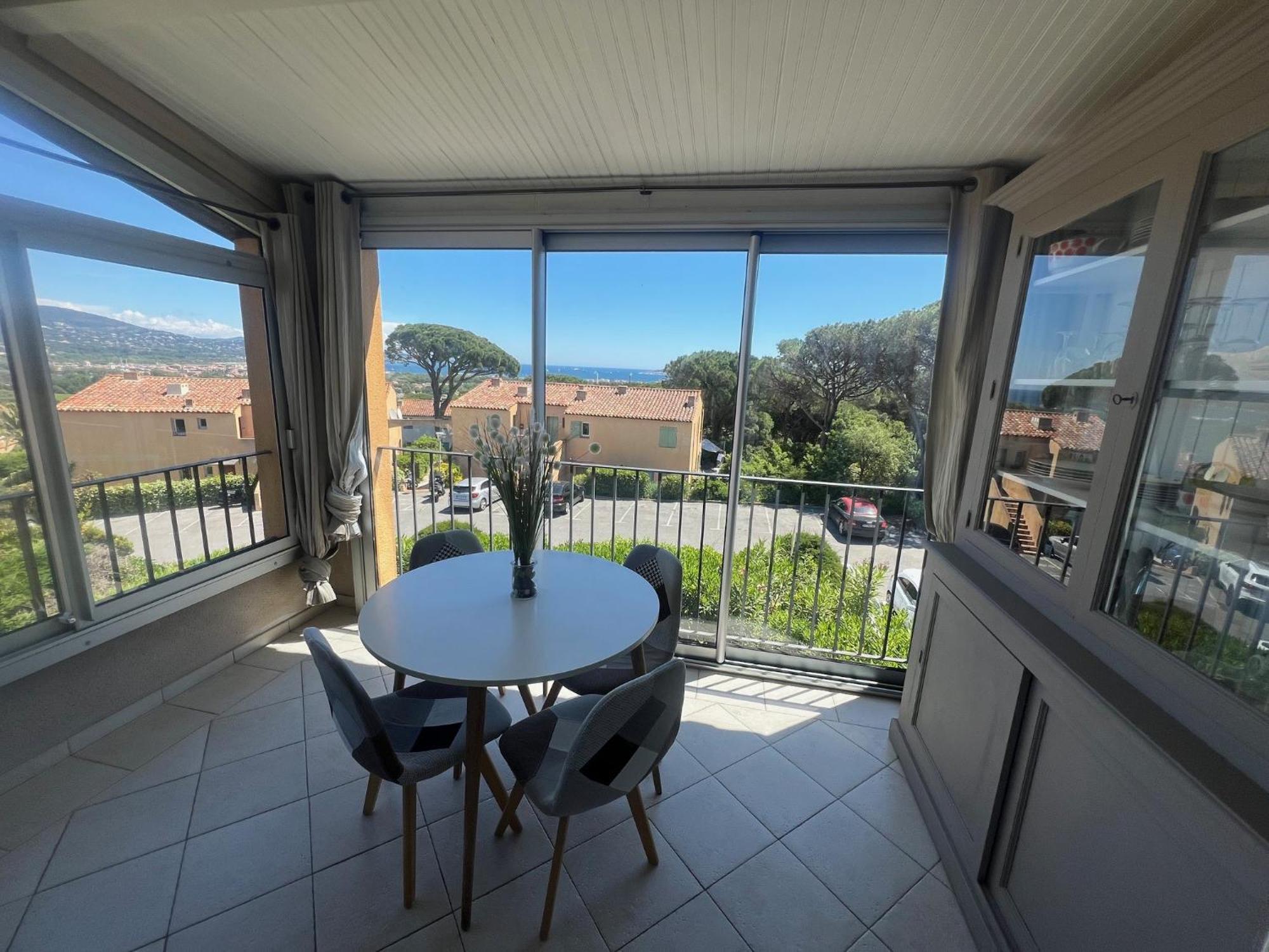 Appartement Vue Mer Golfe De Saint-Tropez Коголен Екстериор снимка